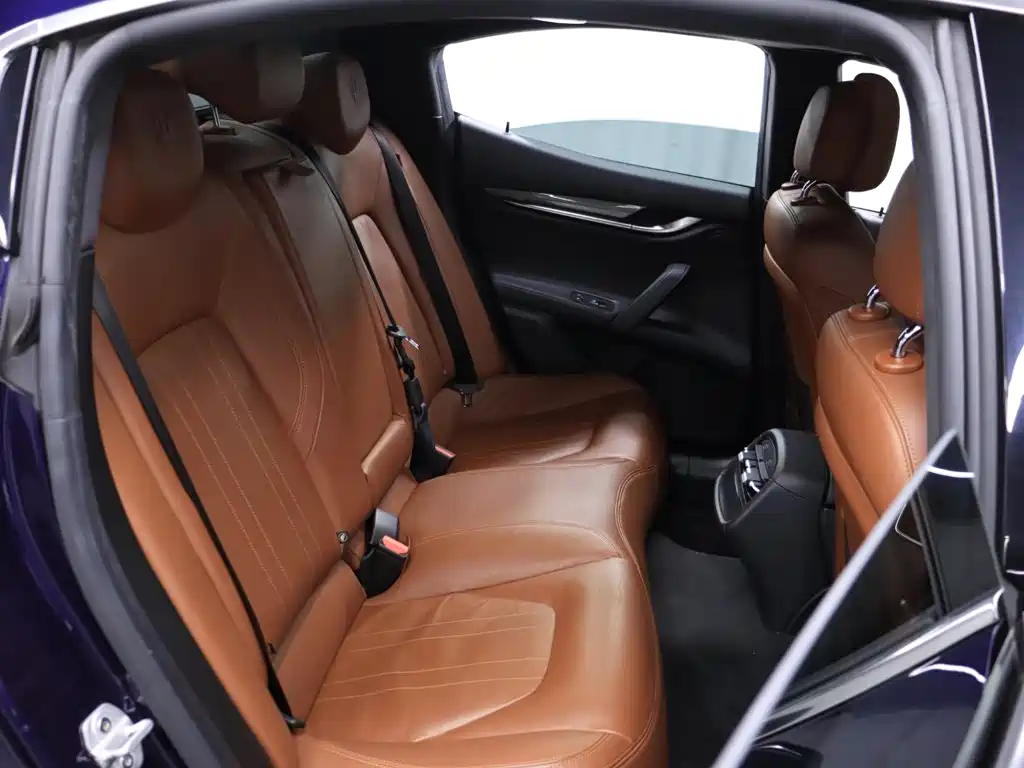 Maserati Ghibli — фото 19