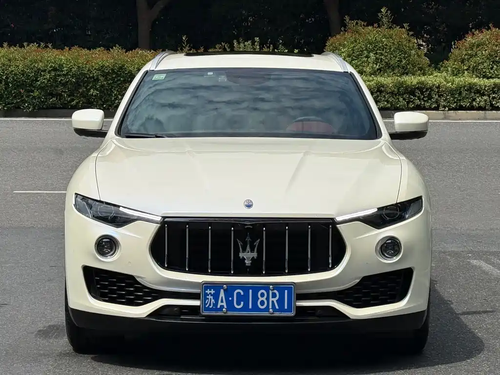 Maserati Levante — фото 2