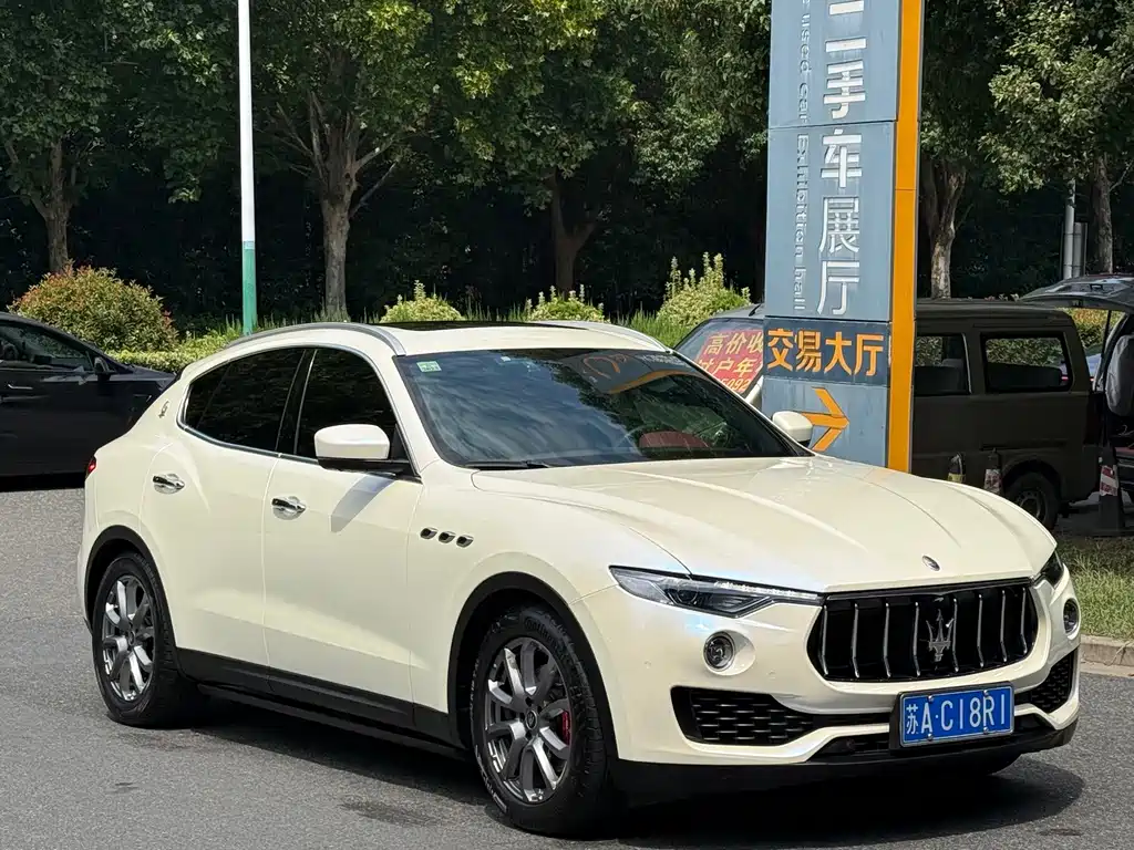 Maserati Levante — фото 3