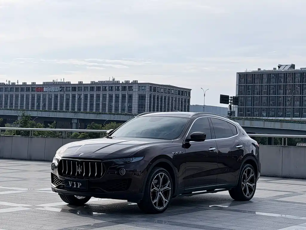 Maserati Levante — фото 2