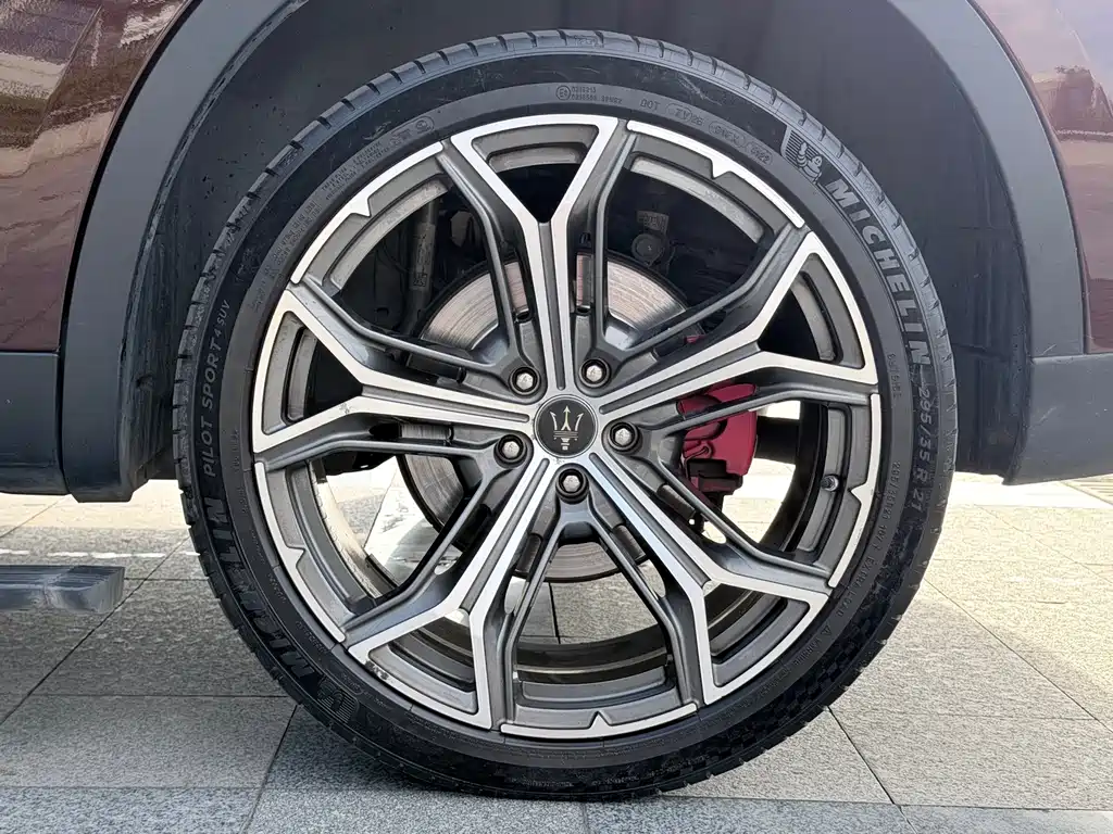 Maserati Levante — фото 15