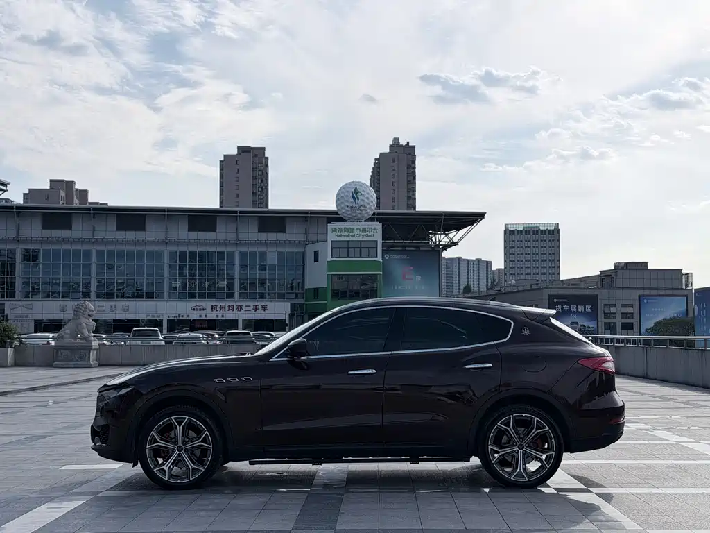 Maserati Levante — фото 3