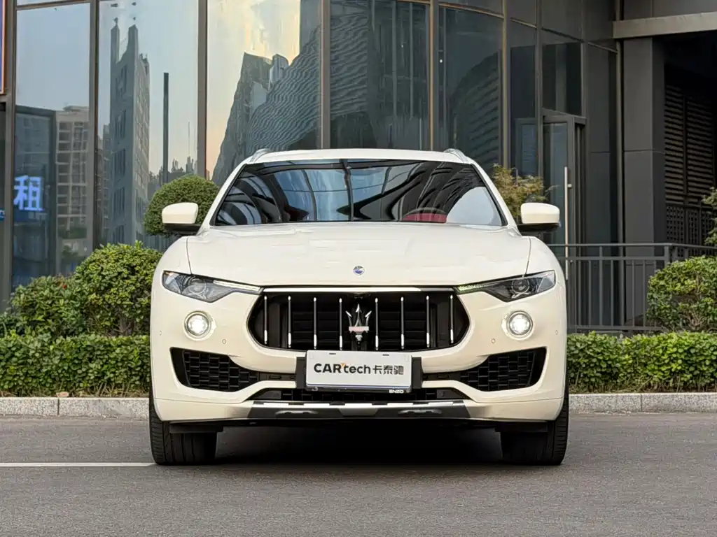 Maserati Levante — фото 2