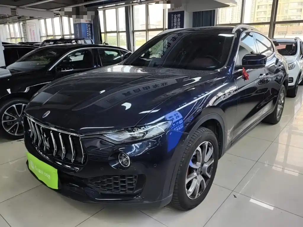 Maserati Levante — фото 2
