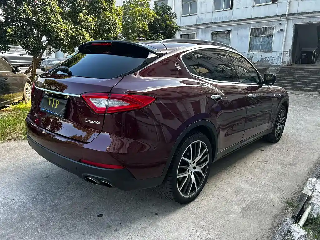 Maserati Levante — фото 5