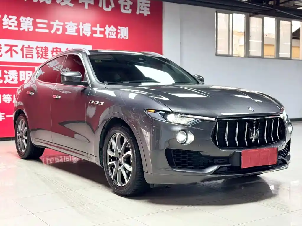 Maserati Levante — фото 2