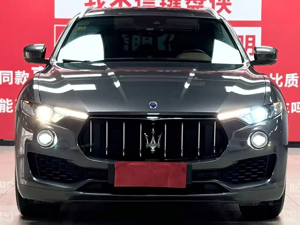 Maserati Levante — фото 3