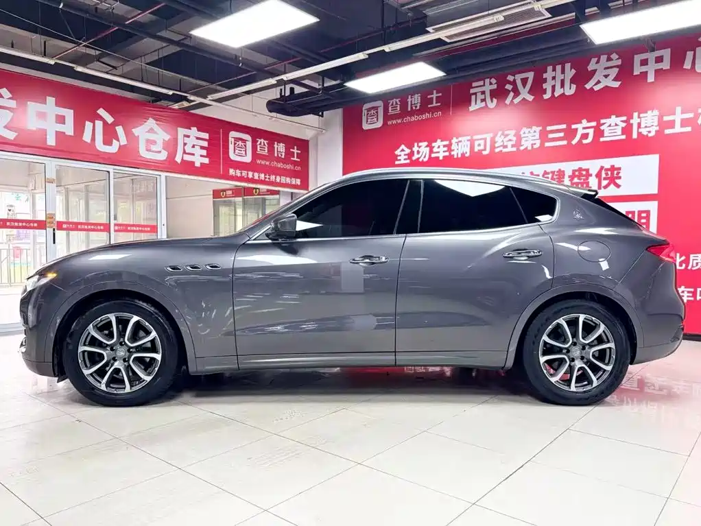 Maserati Levante — фото 4