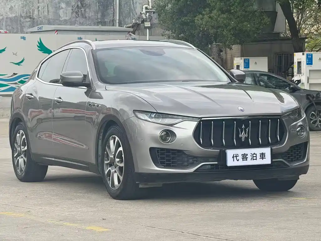 Maserati Levante — фото 3