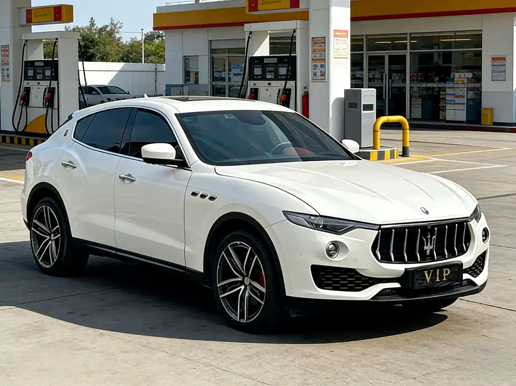 Maserati Levante — фото 3