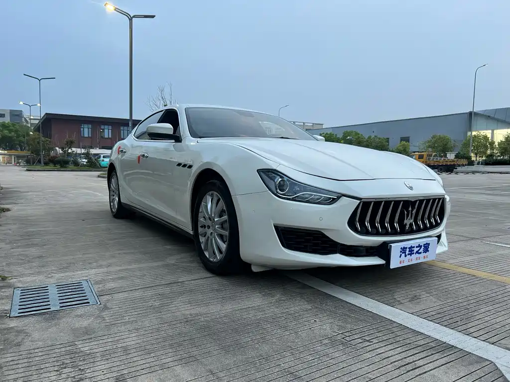 Maserati Ghibli — фото 4