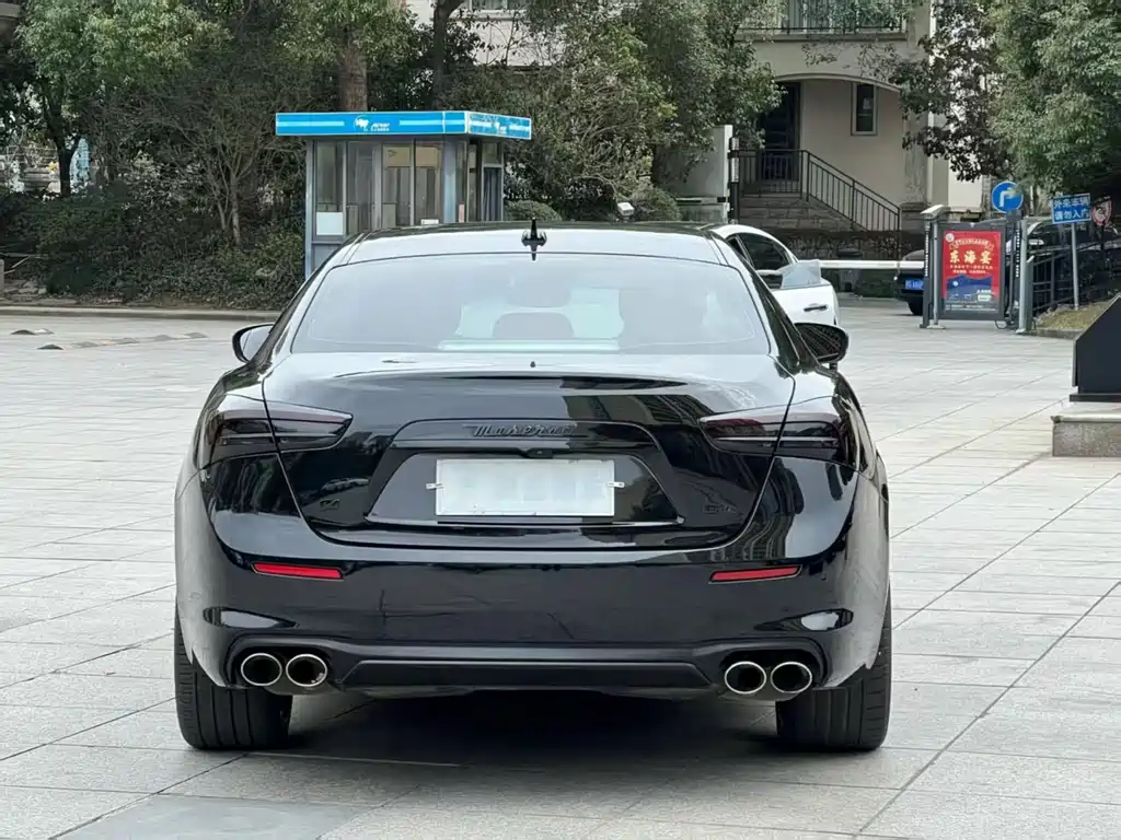 Maserati Ghibli — фото 8