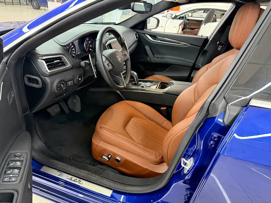 Maserati Ghibli — фото 5