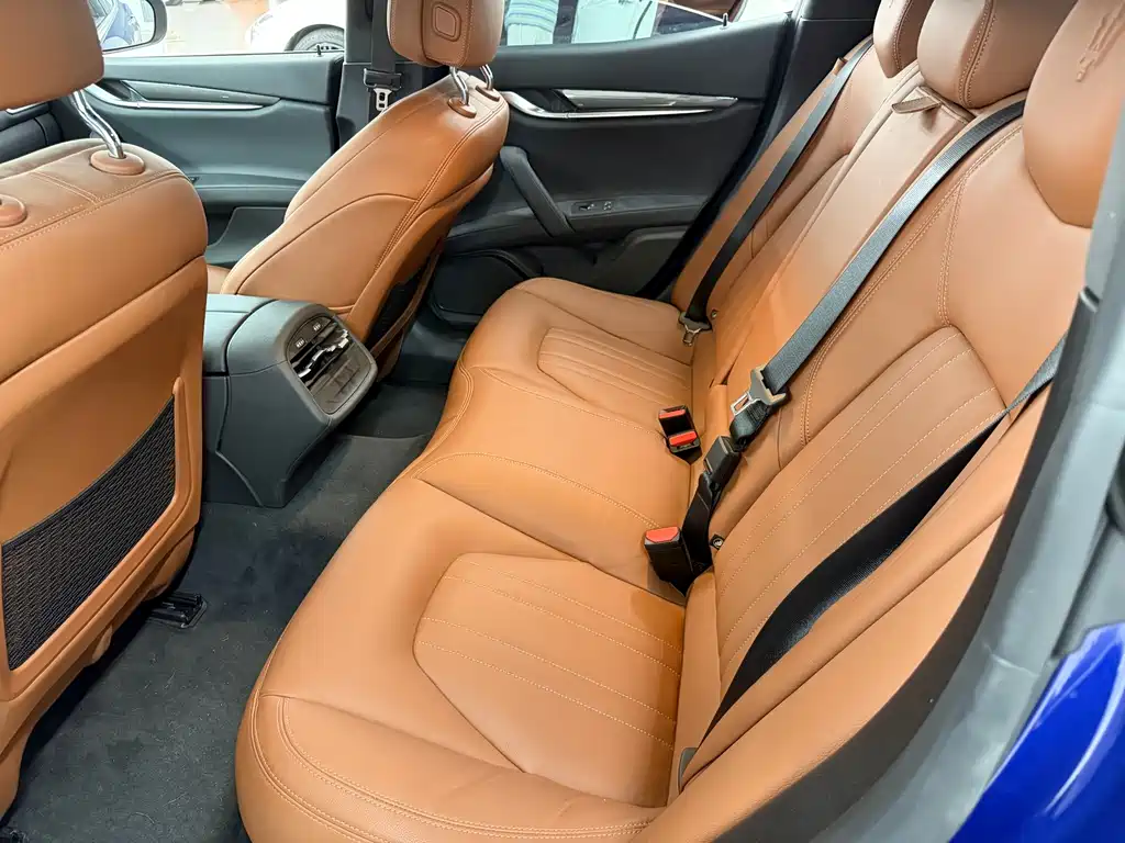 Maserati Ghibli — фото 6