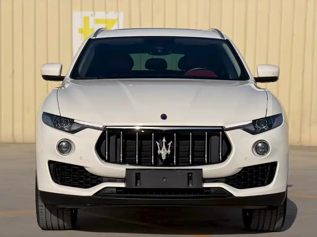 Maserati Levante — фото 2