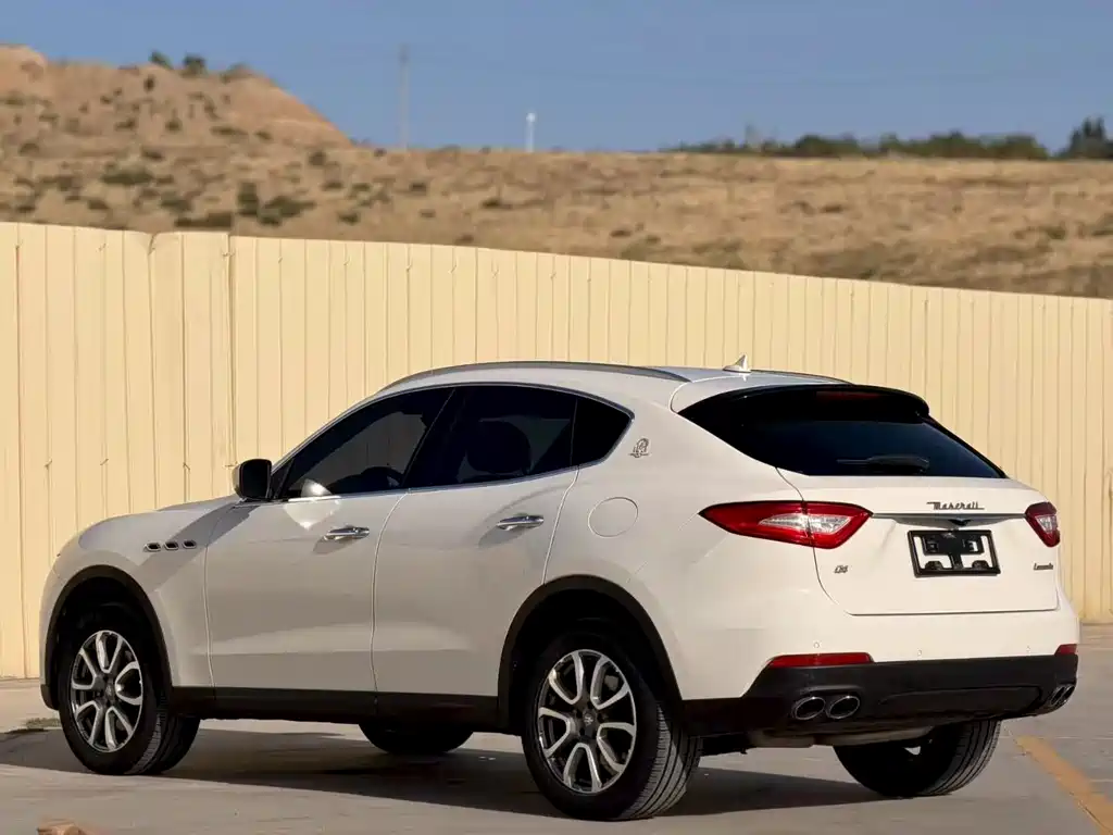 Maserati Levante — фото 6