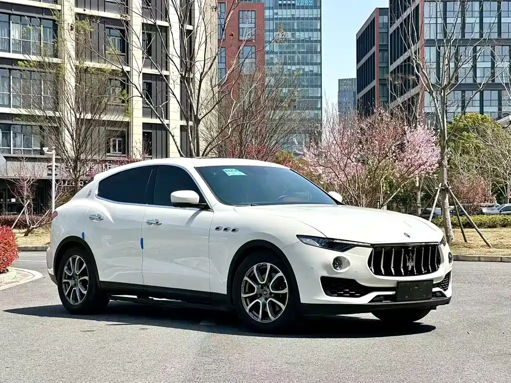 Maserati Levante — фото 3
