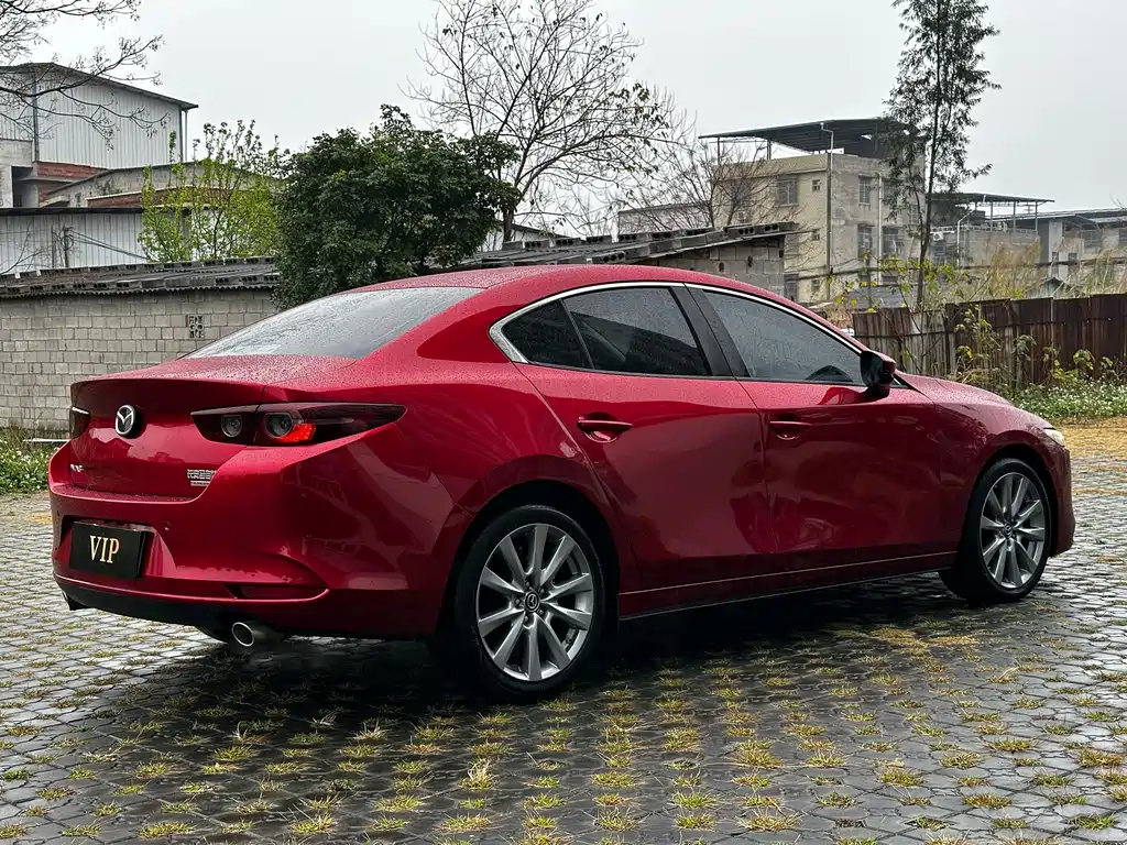 Mazda 3 Axela — фото 4