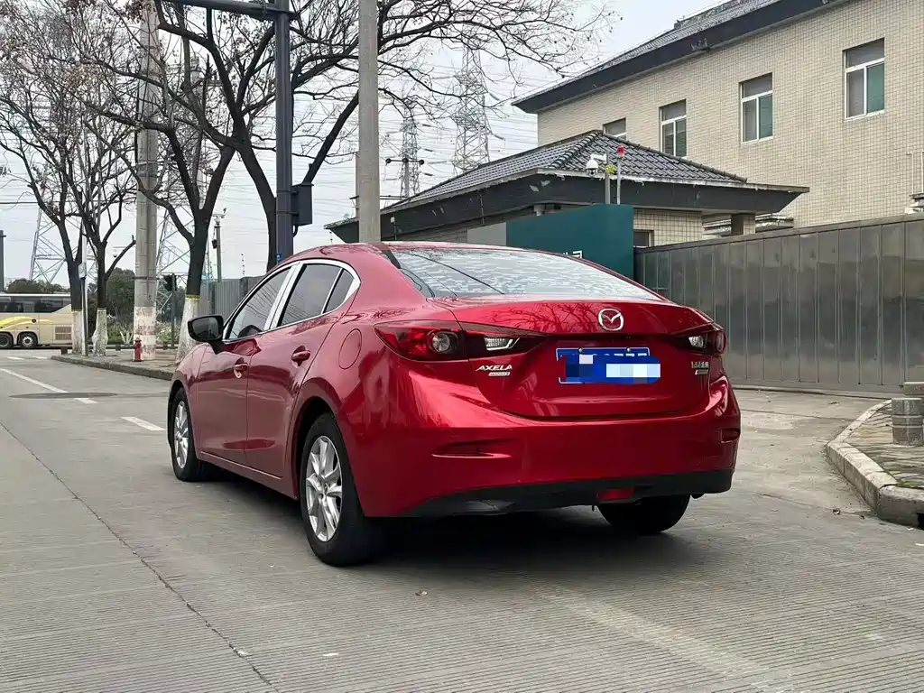 Mazda 3 Axela — фото 4