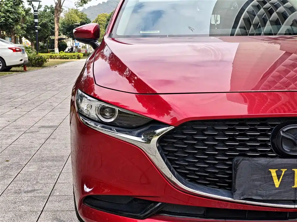 Mazda 3 Axela — фото 4