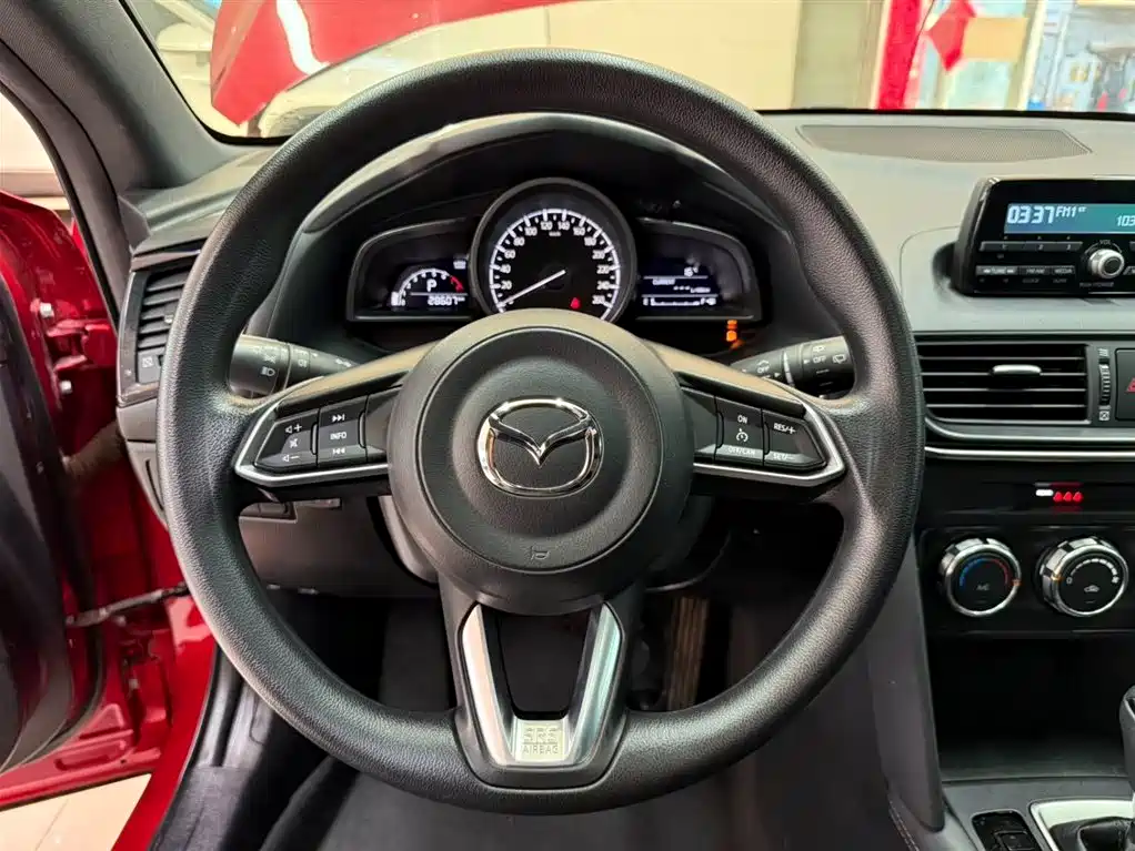 Mazda CX-4 — фото 8