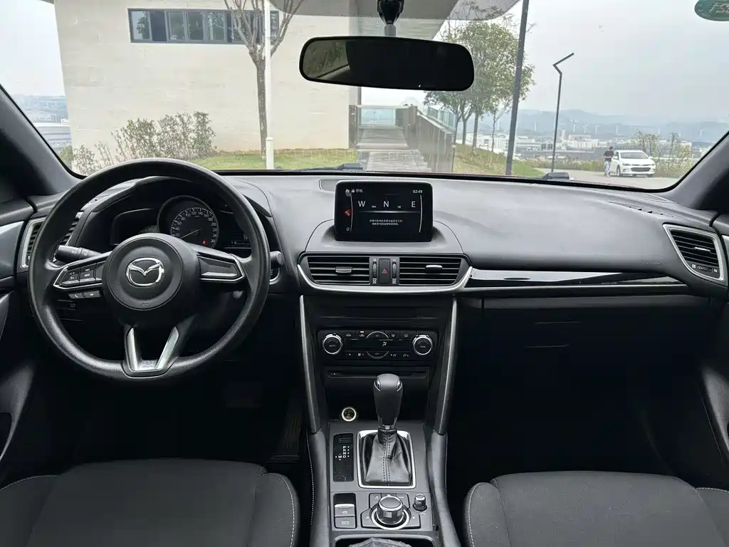 Mazda CX-4 — фото 8