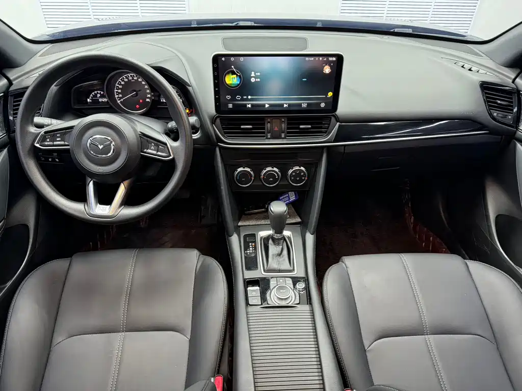 Mazda CX-4 — фото 10