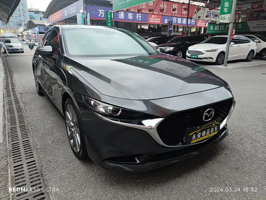 Mazda 3 Axela — фото 3