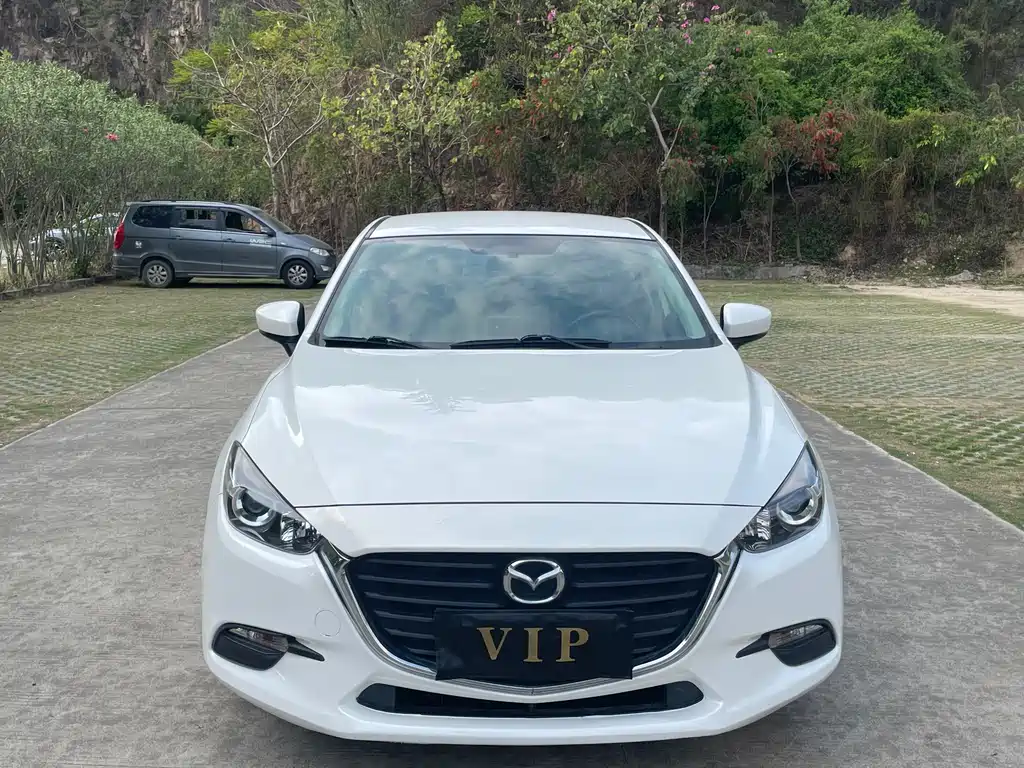Mazda 3 Axela — фото 2