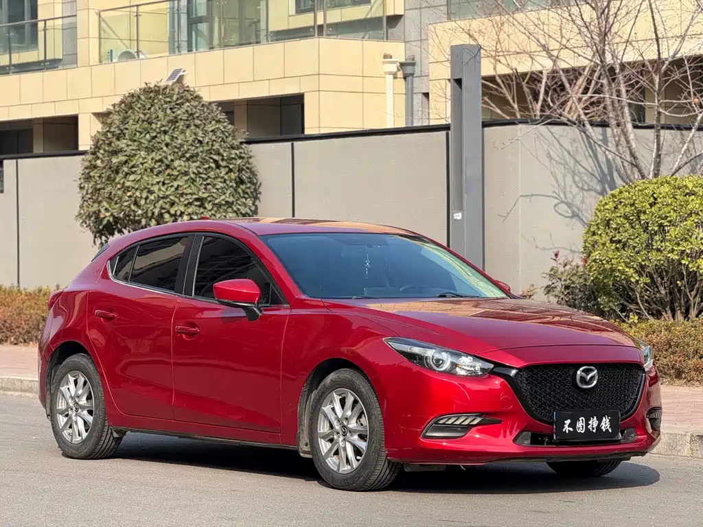 Mazda 3 Axela — фото 3