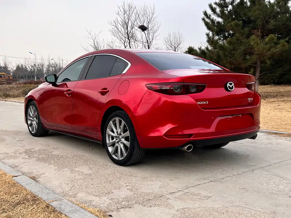 Mazda 3 Axela — фото 15