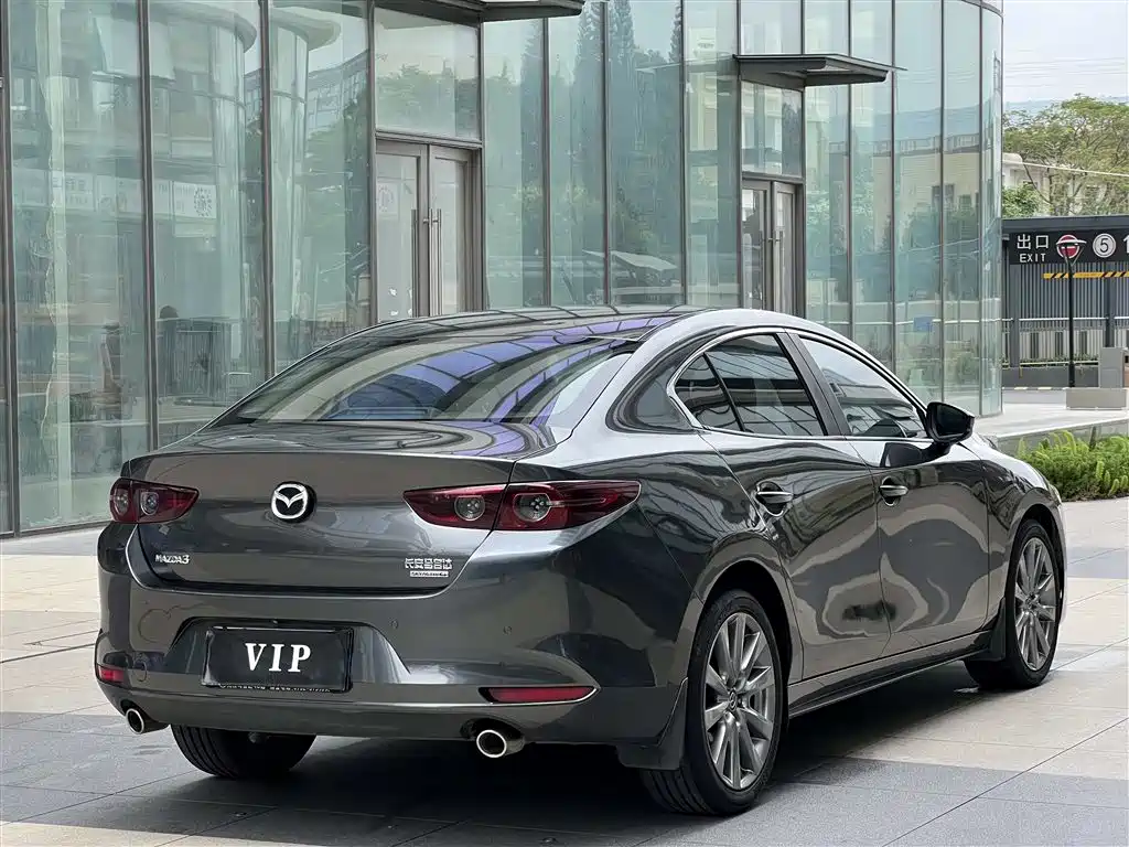 Mazda 3 Axela — фото 6