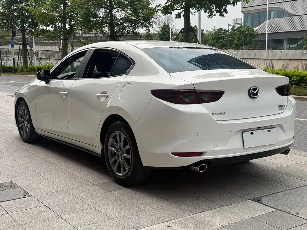 Mazda 3 Axela — фото 7