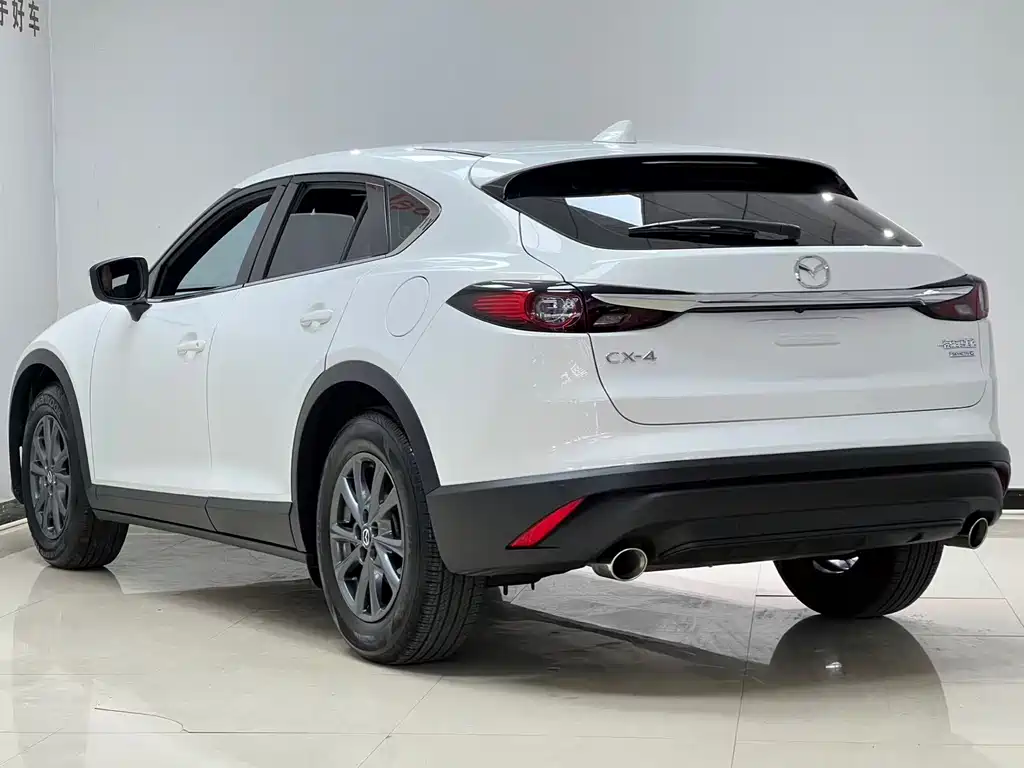 Mazda CX-4 — фото 4