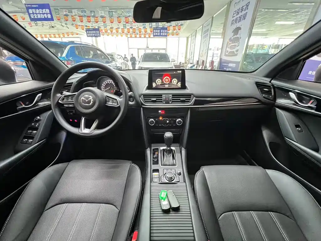 Mazda CX-4 — фото 8