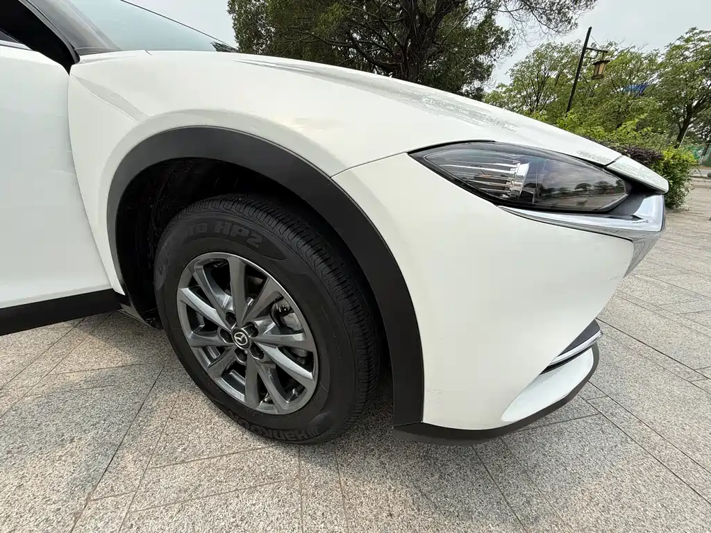 Mazda CX-4 — фото 8