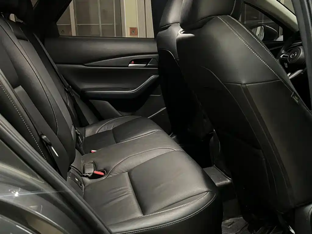 Mazda CX-30 — фото 10