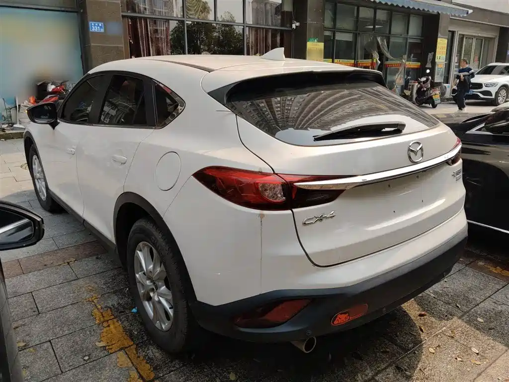 Mazda CX-4 — фото 5