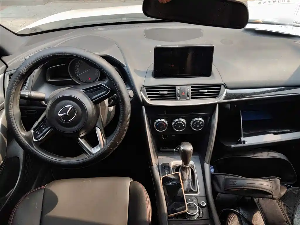 Mazda CX-4 — фото 10
