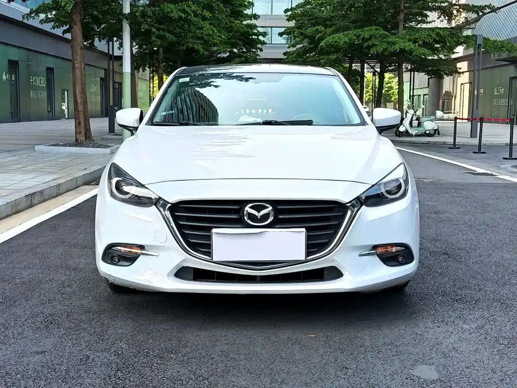 Mazda 3 Axela — фото 2