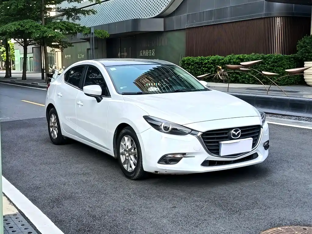 Mazda 3 Axela — фото 3