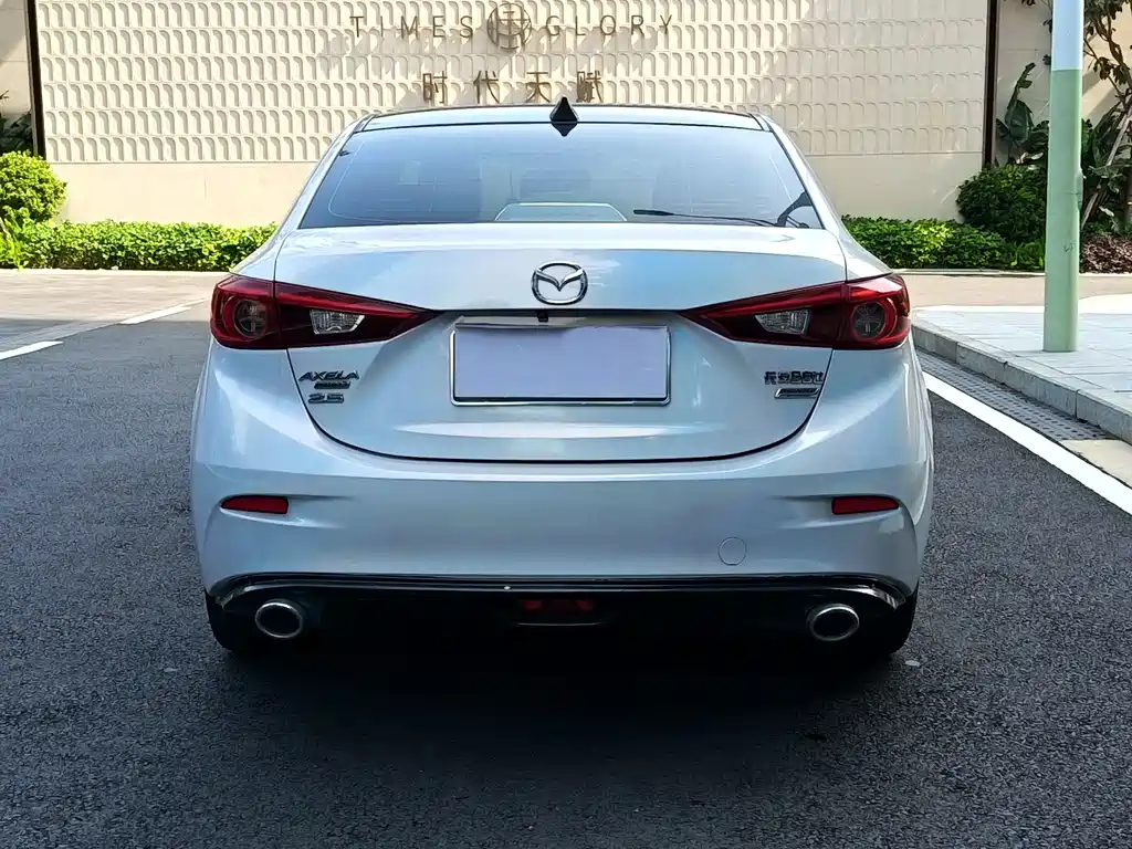 Mazda 3 Axela — фото 5