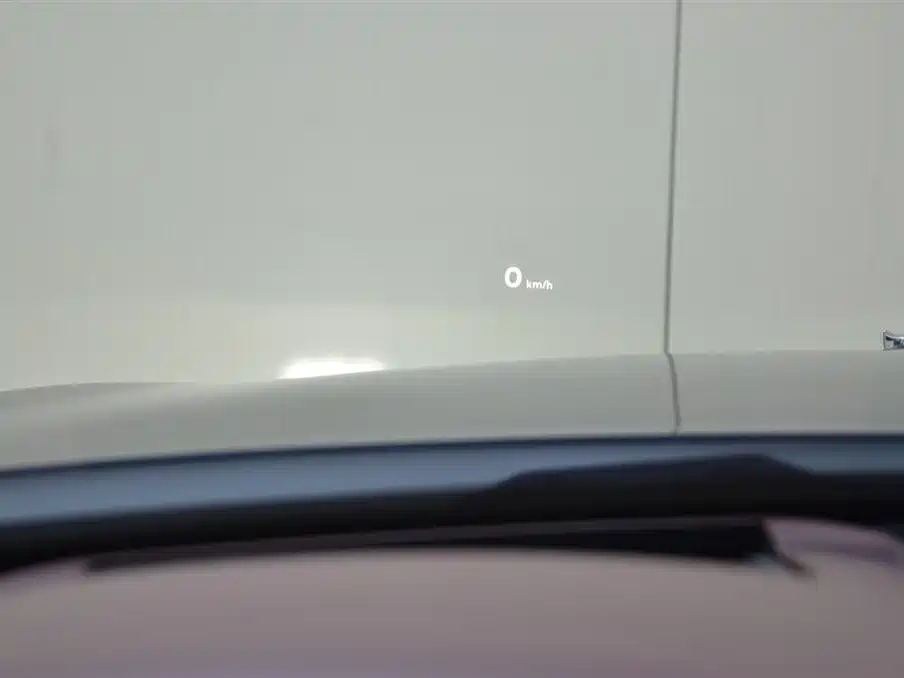 Bentley Flying Spur — фото 13