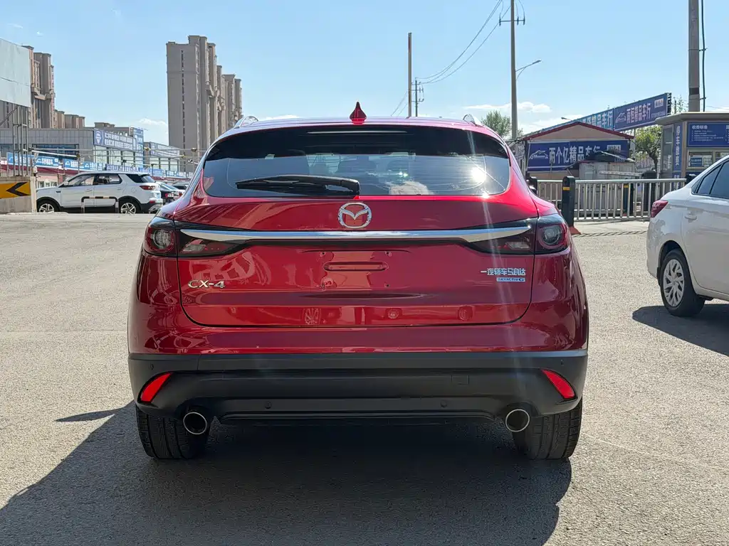 Mazda CX-4 — фото 8