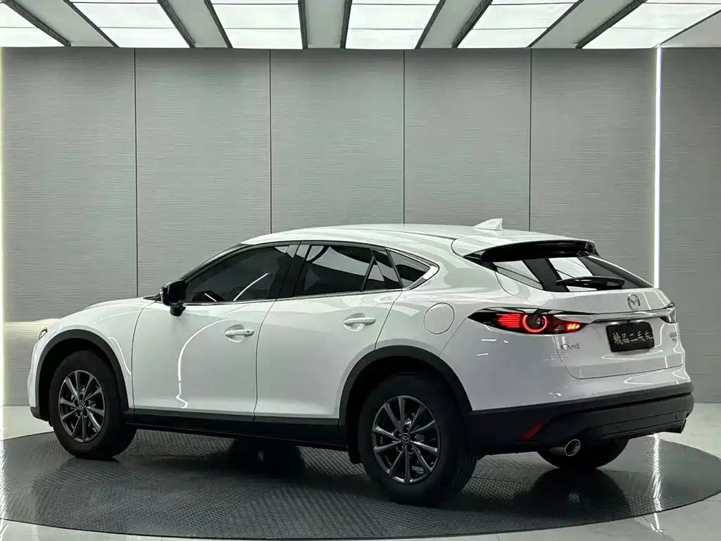Mazda CX-4 — фото 3
