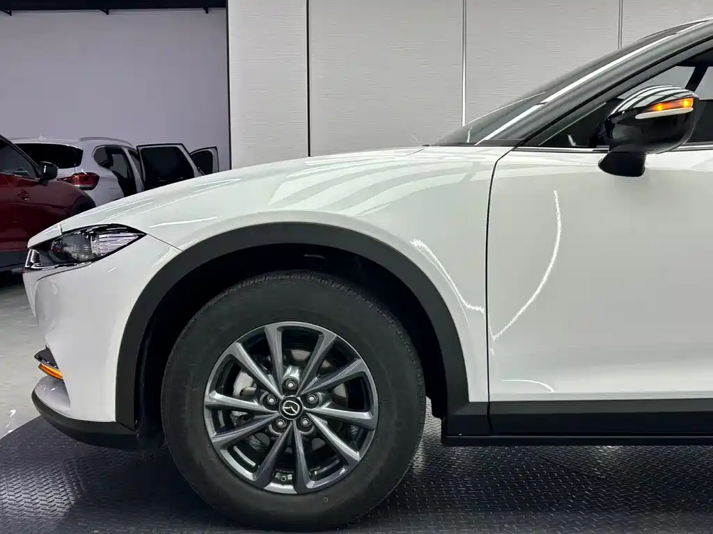 Mazda CX-4 — фото 8