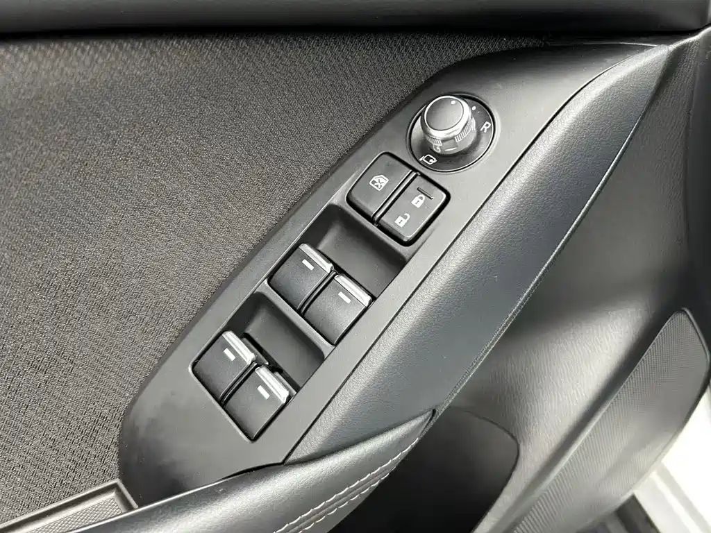 Mazda CX-4 — фото 10