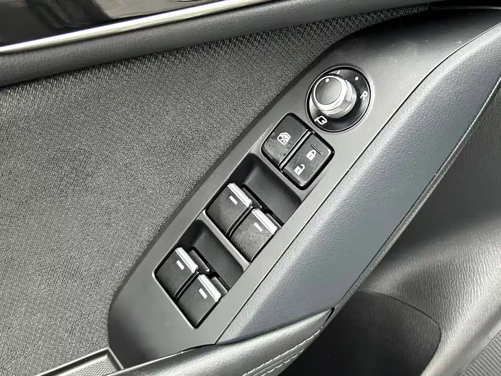 Mazda CX-4 — фото 11