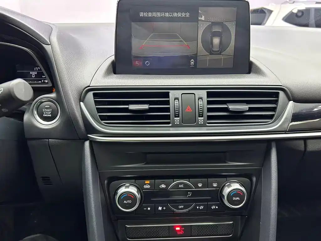 Mazda CX-4 — фото 14