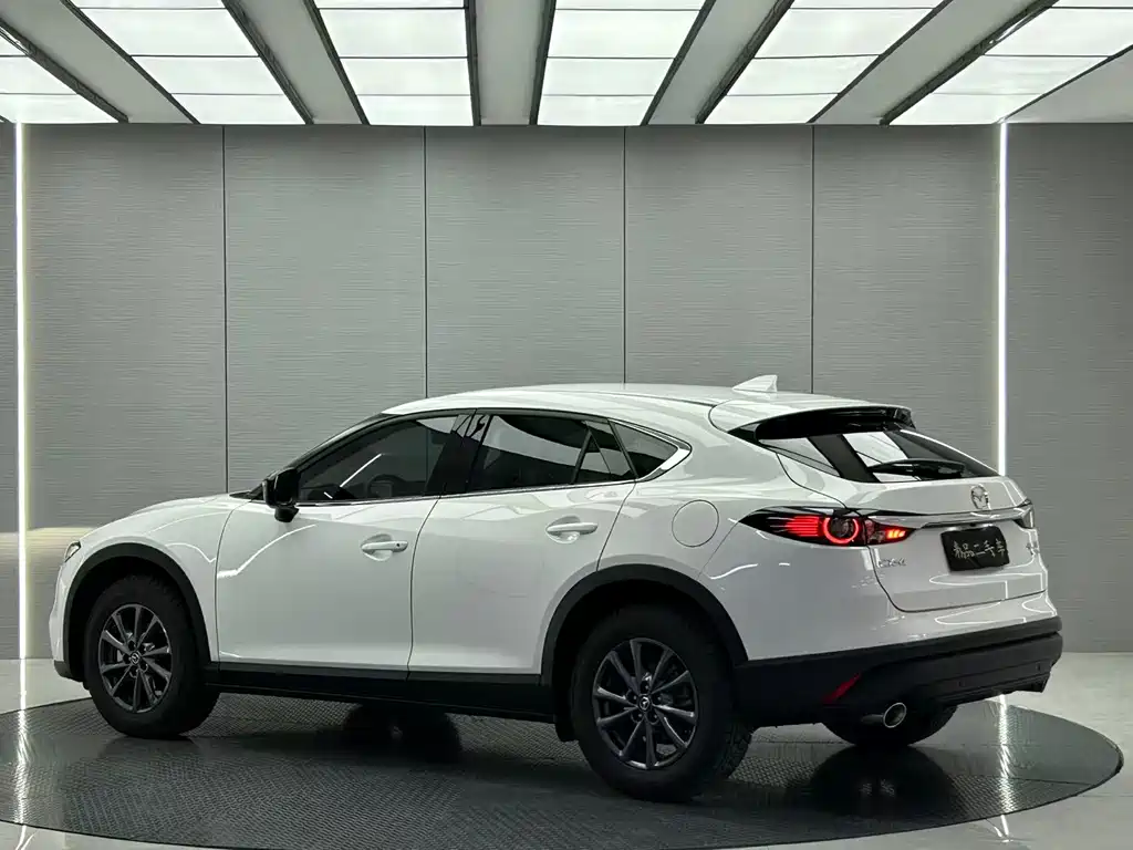 Mazda CX-4 — фото 3